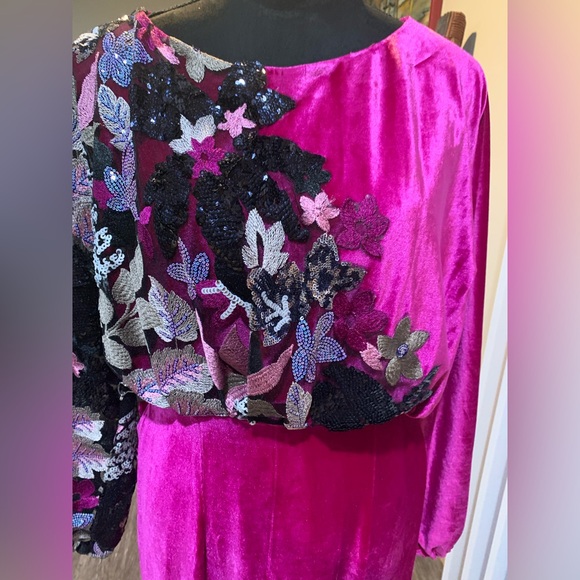 Elegant Pink Floral Women's Dress

G1 0226 - Picture 4 of 5